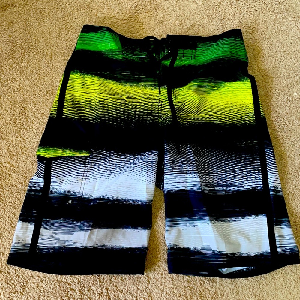 Mossimo Size 32 Board Shorts
